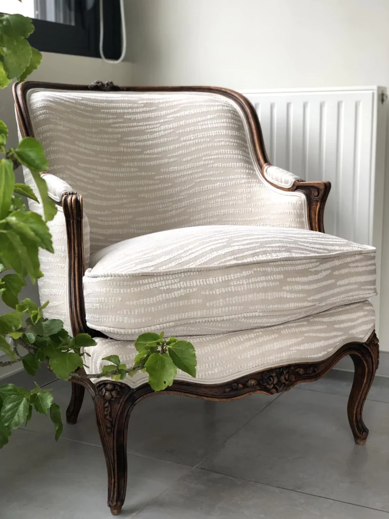 Bergere-Louis-XV-2